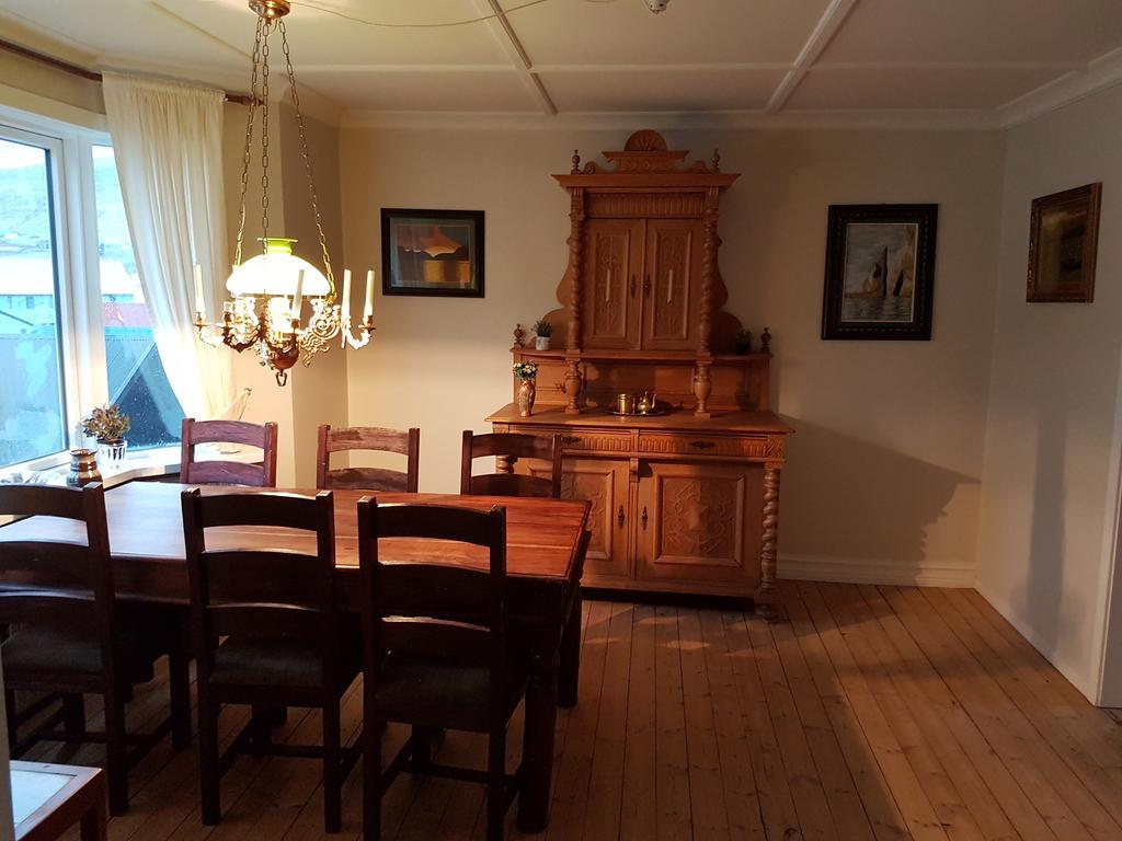Budget Guesthouse Borgustova Vestmanna Buitenkant foto