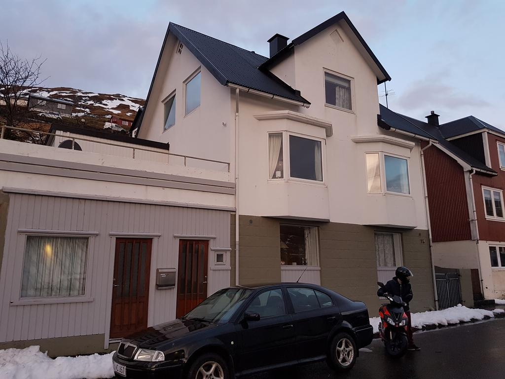 Budget Guesthouse Borgustova Vestmanna Buitenkant foto